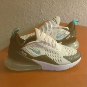Nike Air Max 270